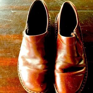 NAOT Zip clogs brown All leather upper man-made by Vibram sole  Size 40